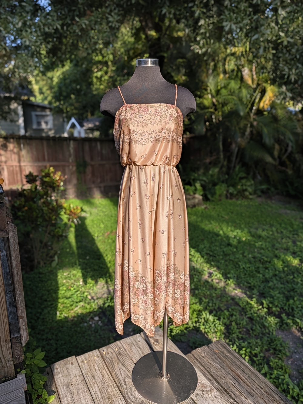 Vintage 70s Boho Floral Handkerchief Hem Midi Dress